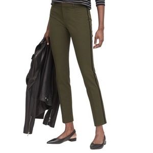 Banana Republic Sloan Pant dark green with black stripe size 2 short